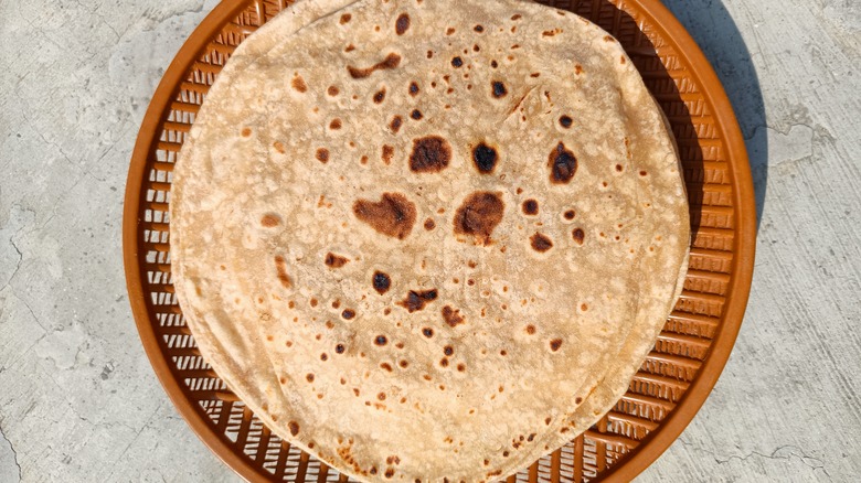 bowl with roti