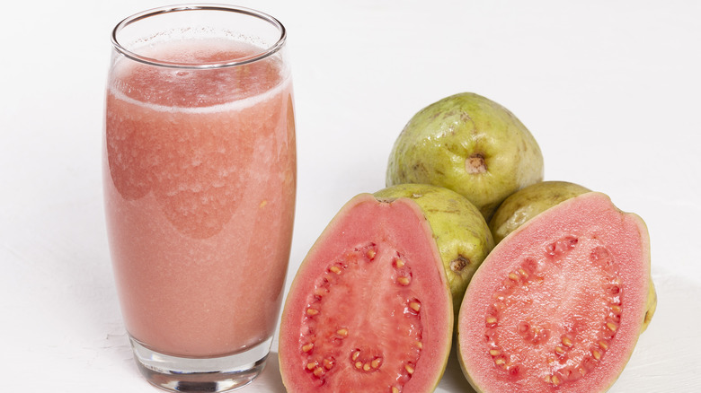 Guava juice and fruit