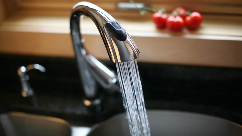 Kitchen faucet running