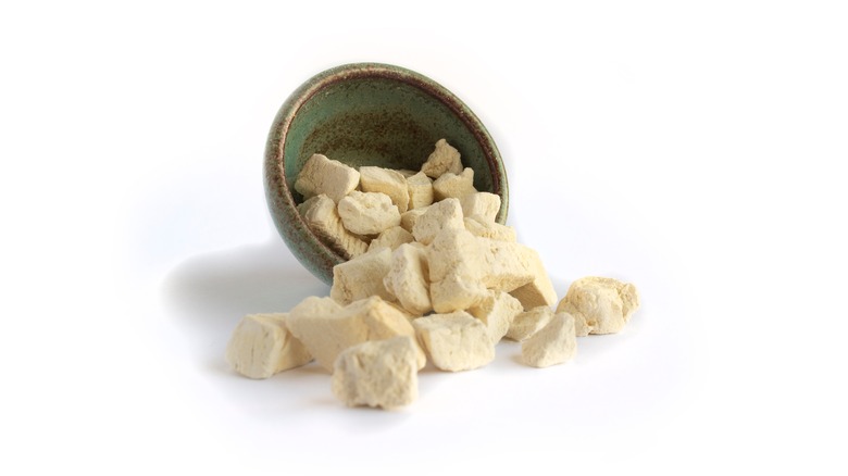 Freeze-dried chicken chunks