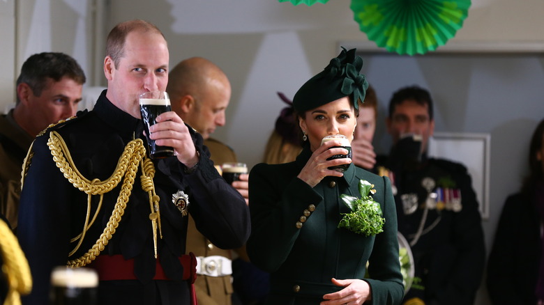 Prince William and Kate drinking Guinness