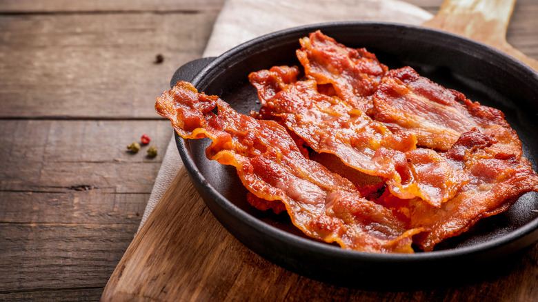 Plate of cooked bacon