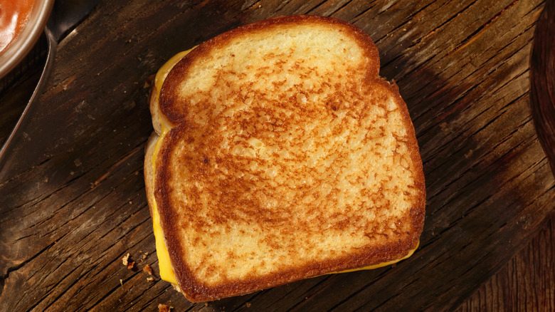 grilled cheese sandwich