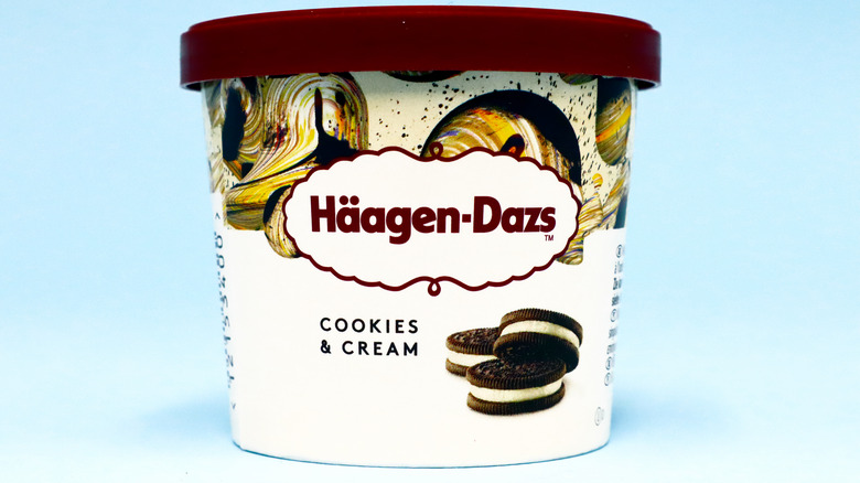 Haagen-Dazs cookies and cream pint