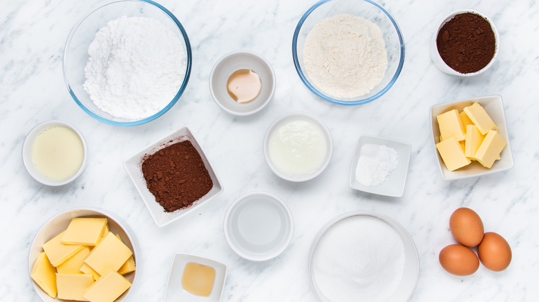 2-layer chocolate cake ingredients 