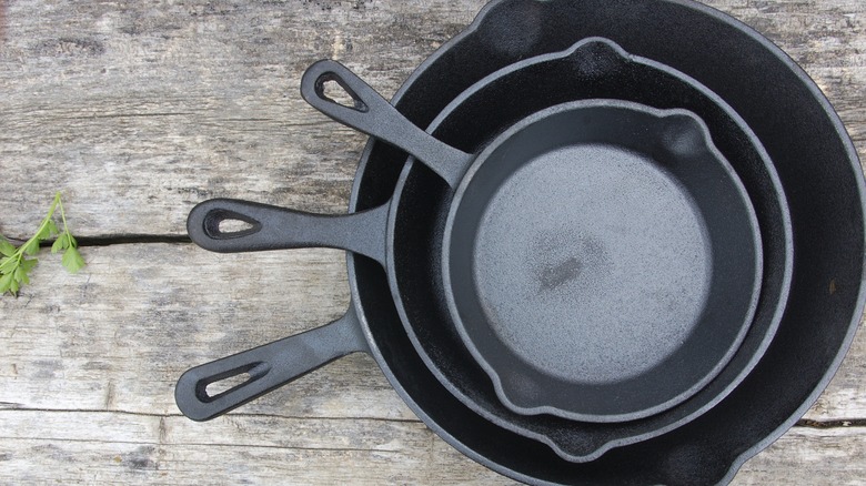 Assorted cast iron pans