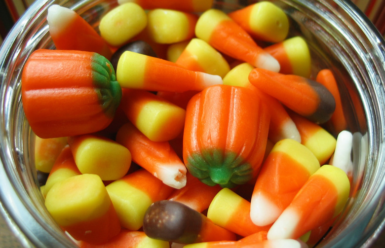 Candy Corn Pretzel Treats