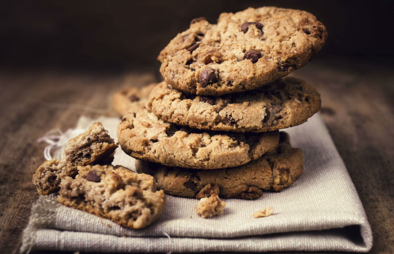 Soft and Chewy Chocolate Chip Cookies