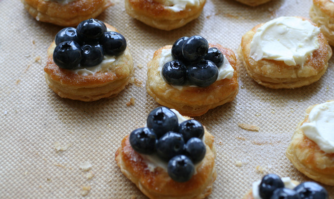 Blueberry Lemon Curd Puff Pastry Cups