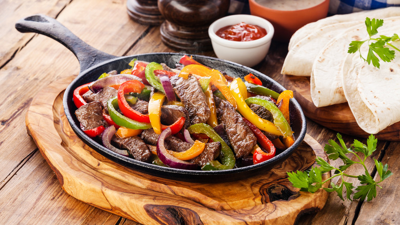 steak fajitas with peppers