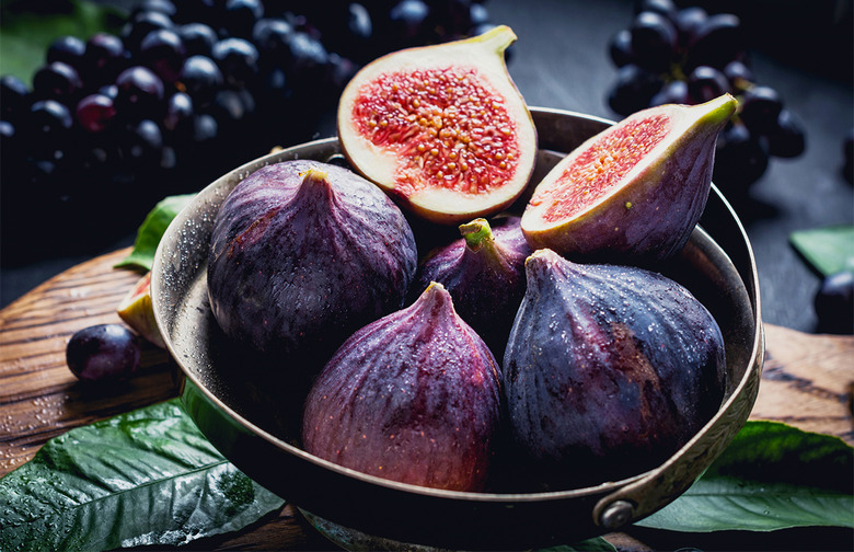 Figs Are Not Vegan Because They Are Full of Dead Wasps