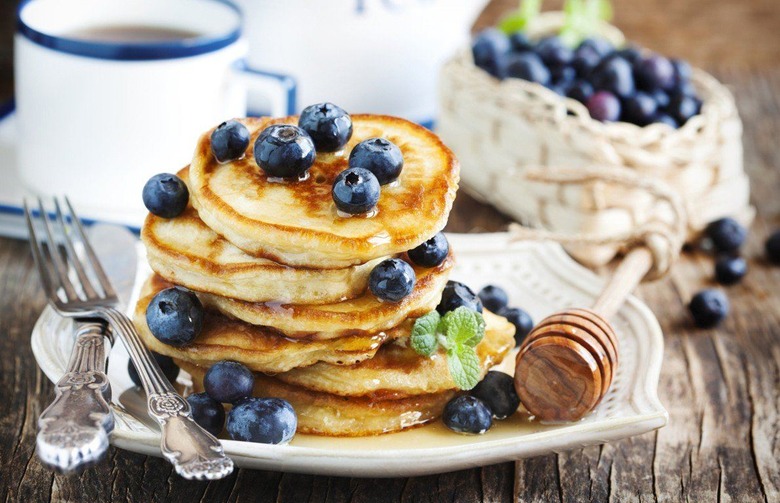 Easy Blueberry Pancakes