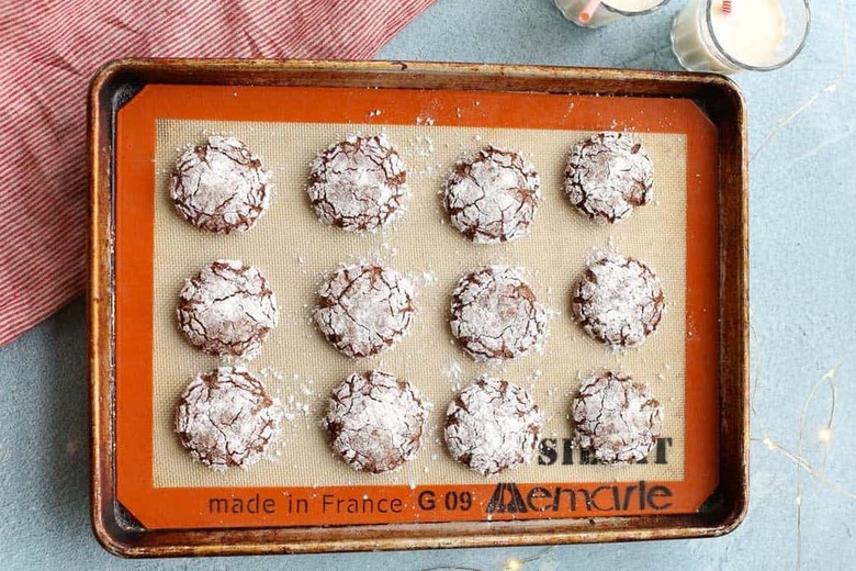 Gluten Free Chocolate Crinkle Cookies