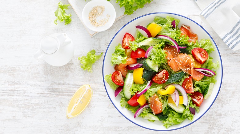 salad with salmon and veggies