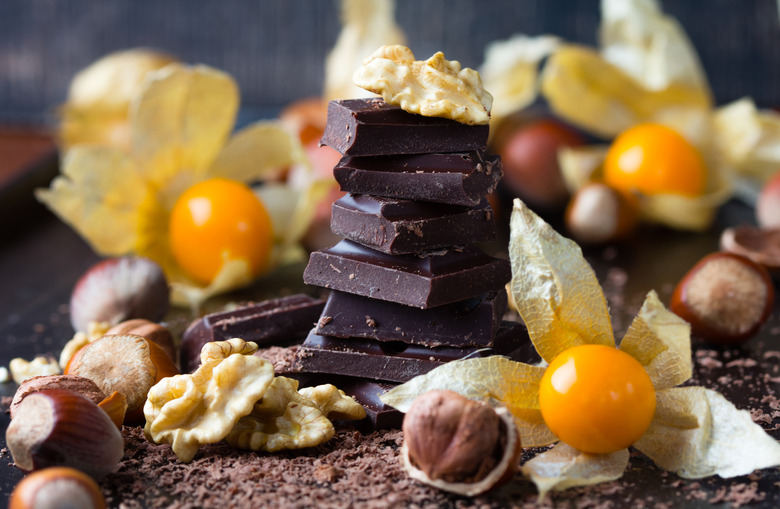 20 Reasons You Should Eat Dark Chocolate Every Day