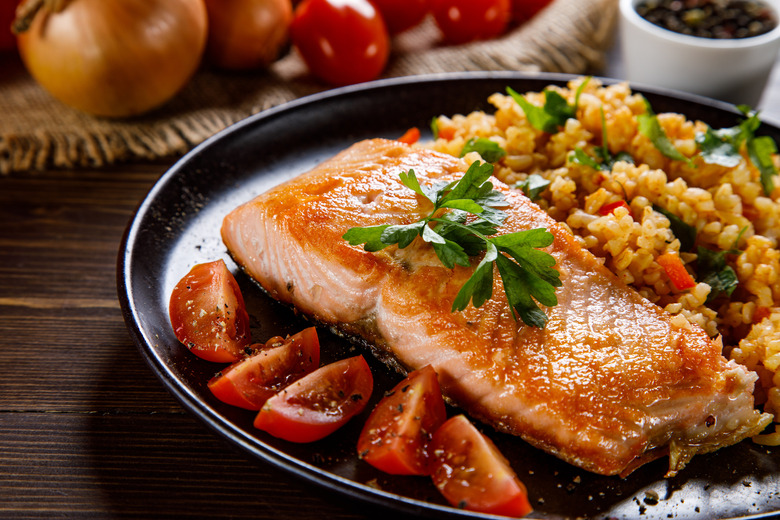 Grilled Salmon With Tomato and Red Wine Butter 