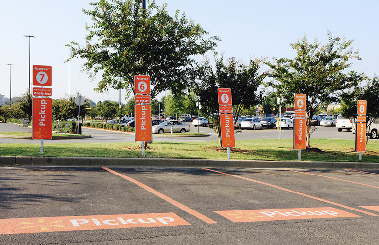 39 States Offer Curbside Grocery Pickup