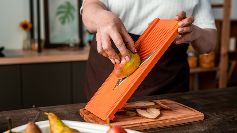 slicing food on mandoline