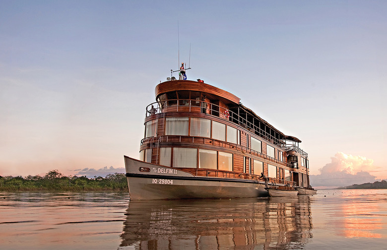 Delfin II — Upper Amazon (Lindblad Expeditions)