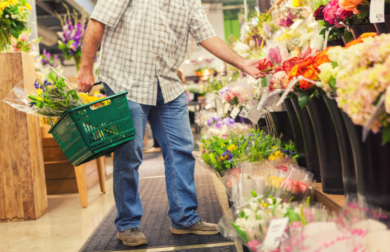 Flowers and Baked Goods Make You Hungry	