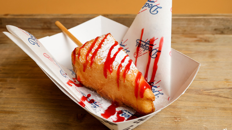 Deep fried cheesecake, berry sauce