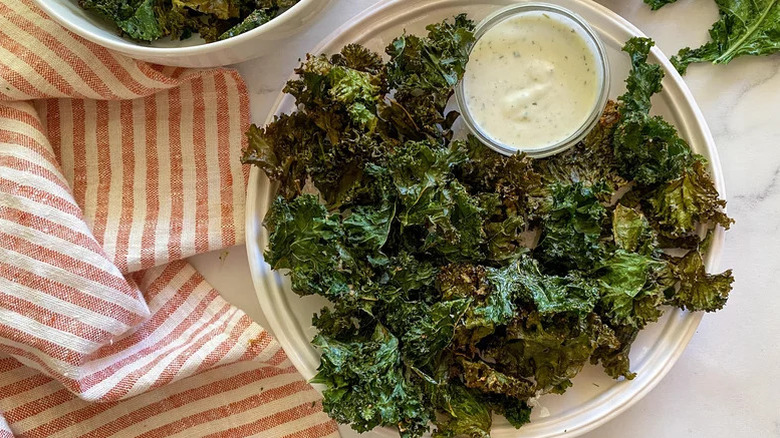 Crispy kale chips with ranch