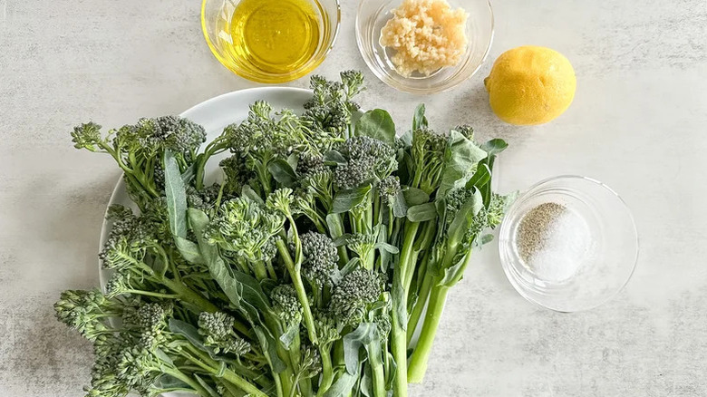 Broccolini with cooking ingredients