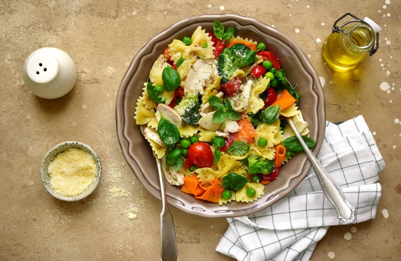 Chicken Pasta Primavera Salad With Parmesan Viniagrette