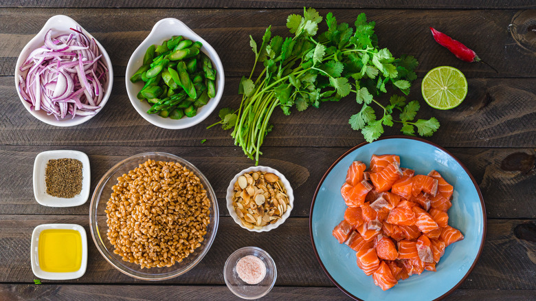 Mise en place on table