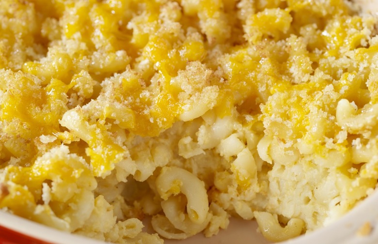 Baked Mac and Cheese Casserole