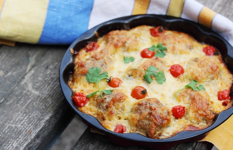 Super Simple "Eye"talian Meatball Casserole