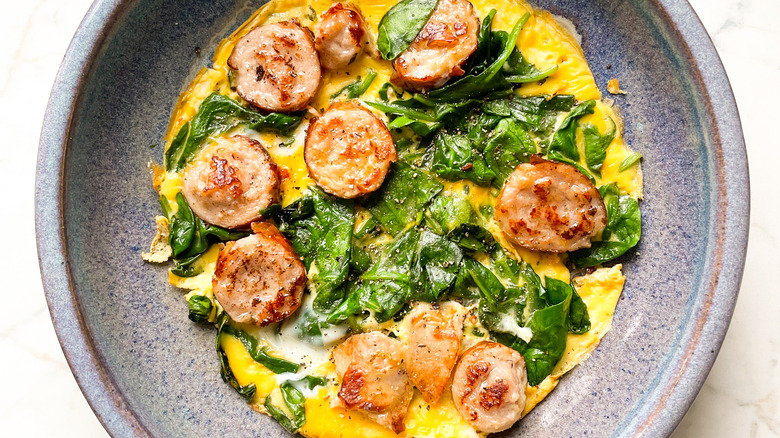 Sausage and spinach omelet