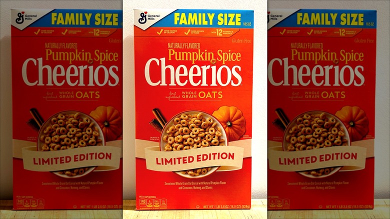 Cheerios Pumpkin Spice cereal box