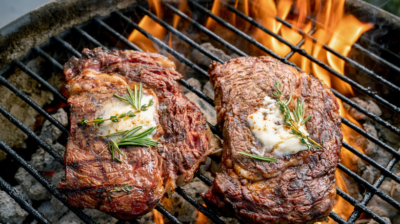 steaks on the grill