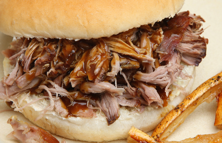 Pulled Pork Sandwiches with Coleslaw 