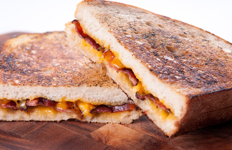 Bacon Grilled Cheese Sandwich