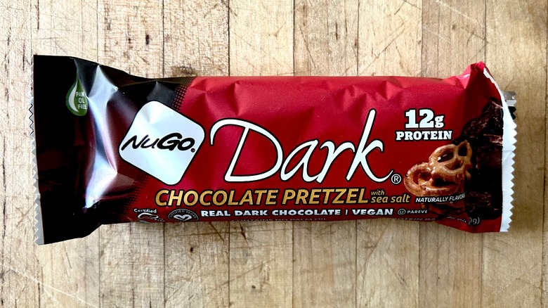 NuGo Dark Chocolate Pretzel bar
