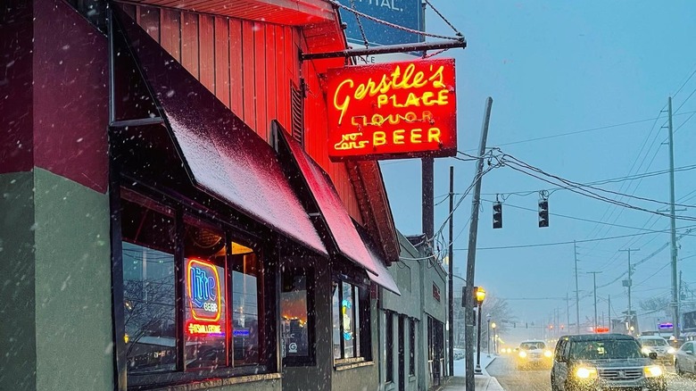 Gerstle's Place sign and snow