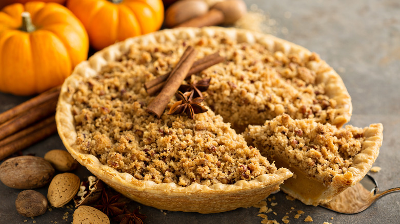 streusel on pumpkin pie