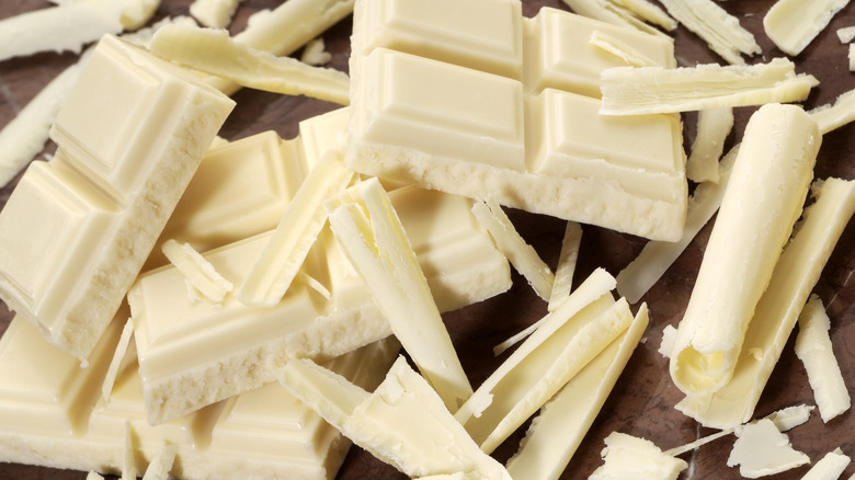 chunks of white chocolate