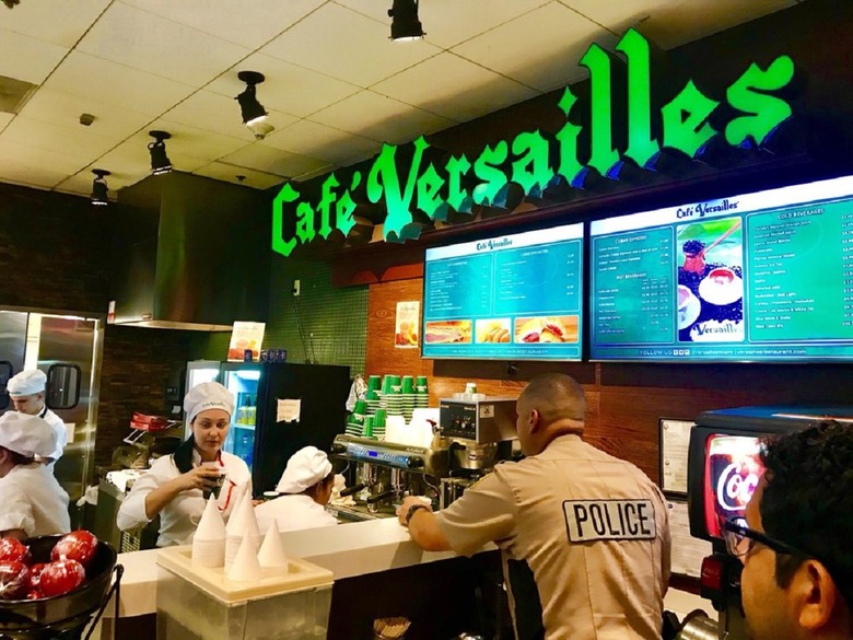 #18 Café Versailles (Miami International Airport)