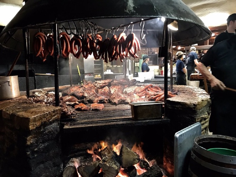 #1 The Salt Lick BBQ (Austin-Bergstorm International Airport & Dallas/Fort Worth International Airport)