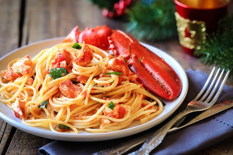 Lobster Linguine With White Wine Sauce