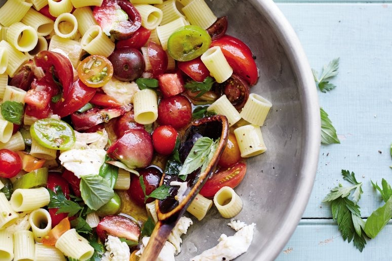 No-Cook Summer Tomato and Mozzarella Pasta