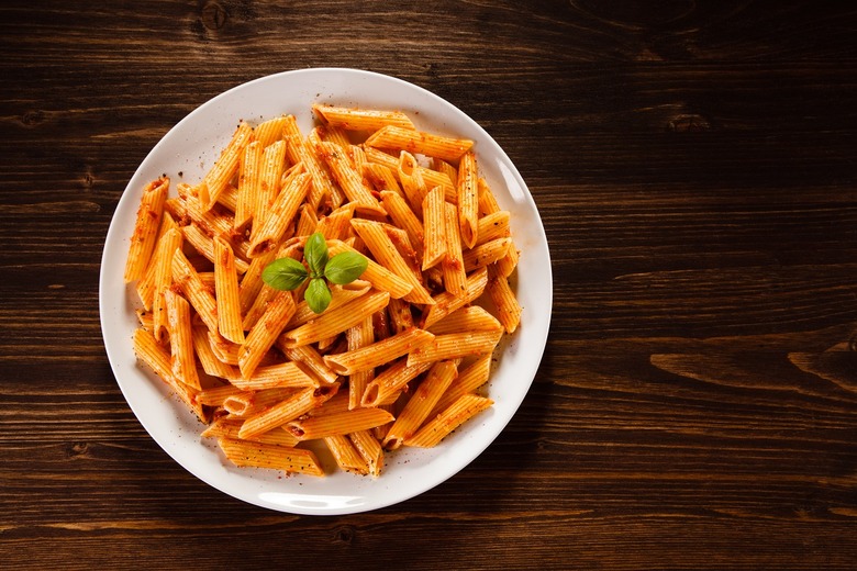  Pasta With Tomato and Greek Yogurt Sauce