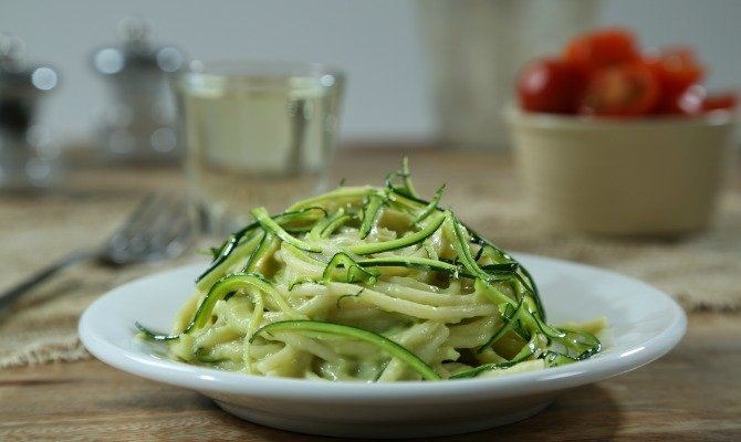 Spaghetti With Avocado Sauce