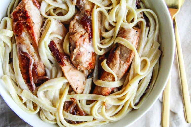 Yogurt Chicken and Caramelized Onion Pasta