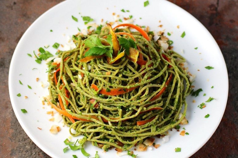 Edamame Spaghetti With Kale Cilantro Pesto