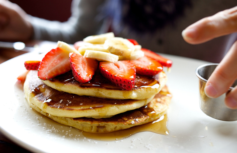 United States: Buttermilk Pancakes