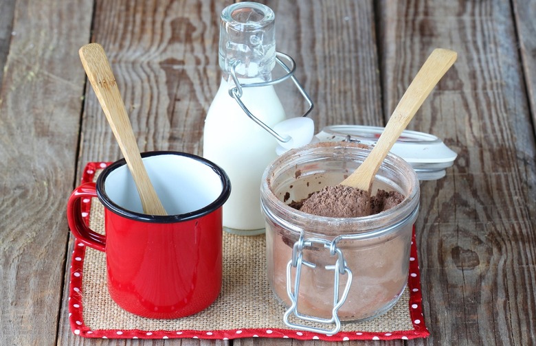 Mason Jar Hot Cocoa